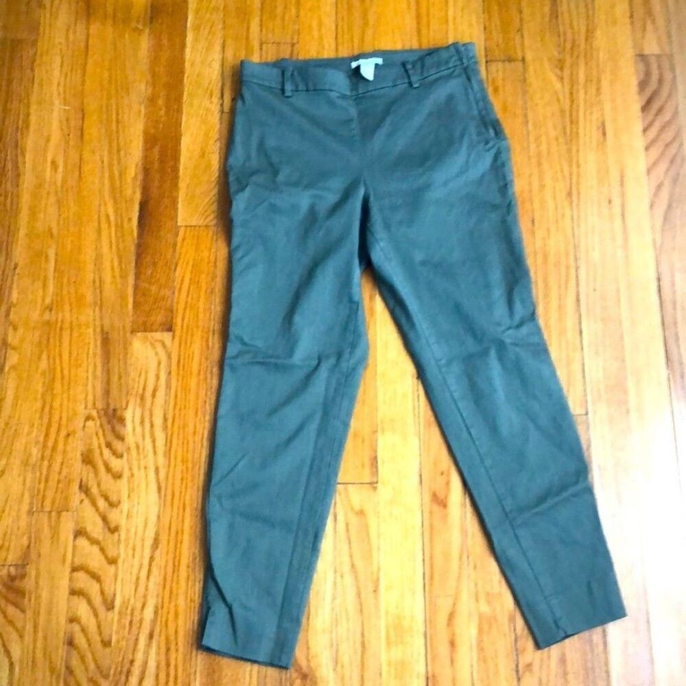 H&M olive green ankle length pants